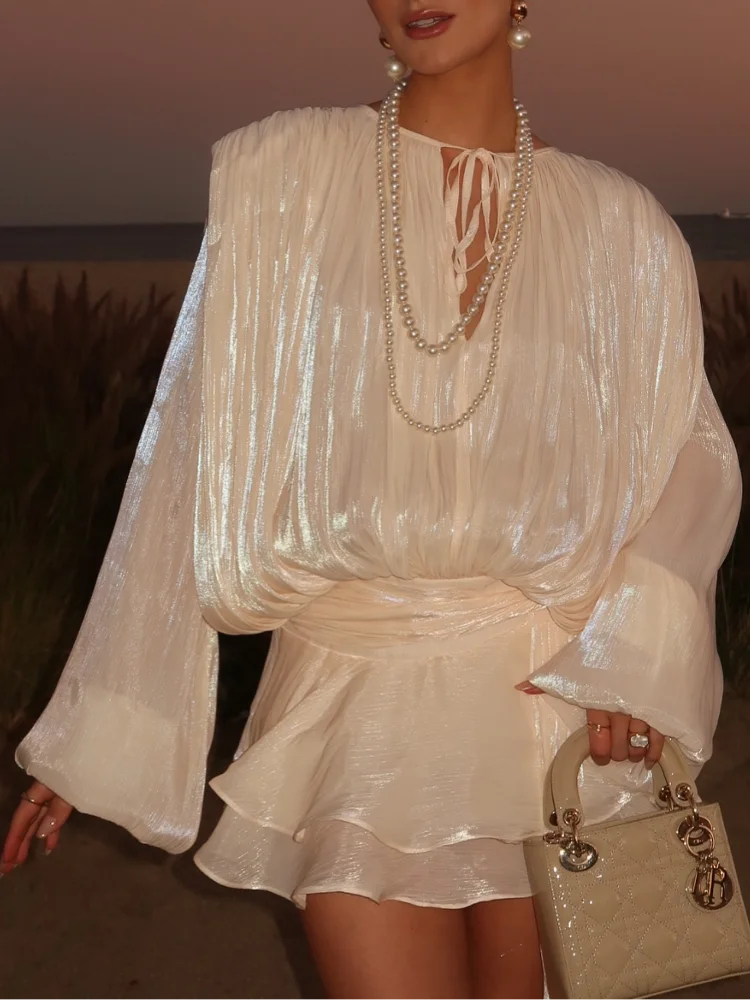 Mini Dress Elegante in Tulle – Schiena Nuda e Dettagli Chic
